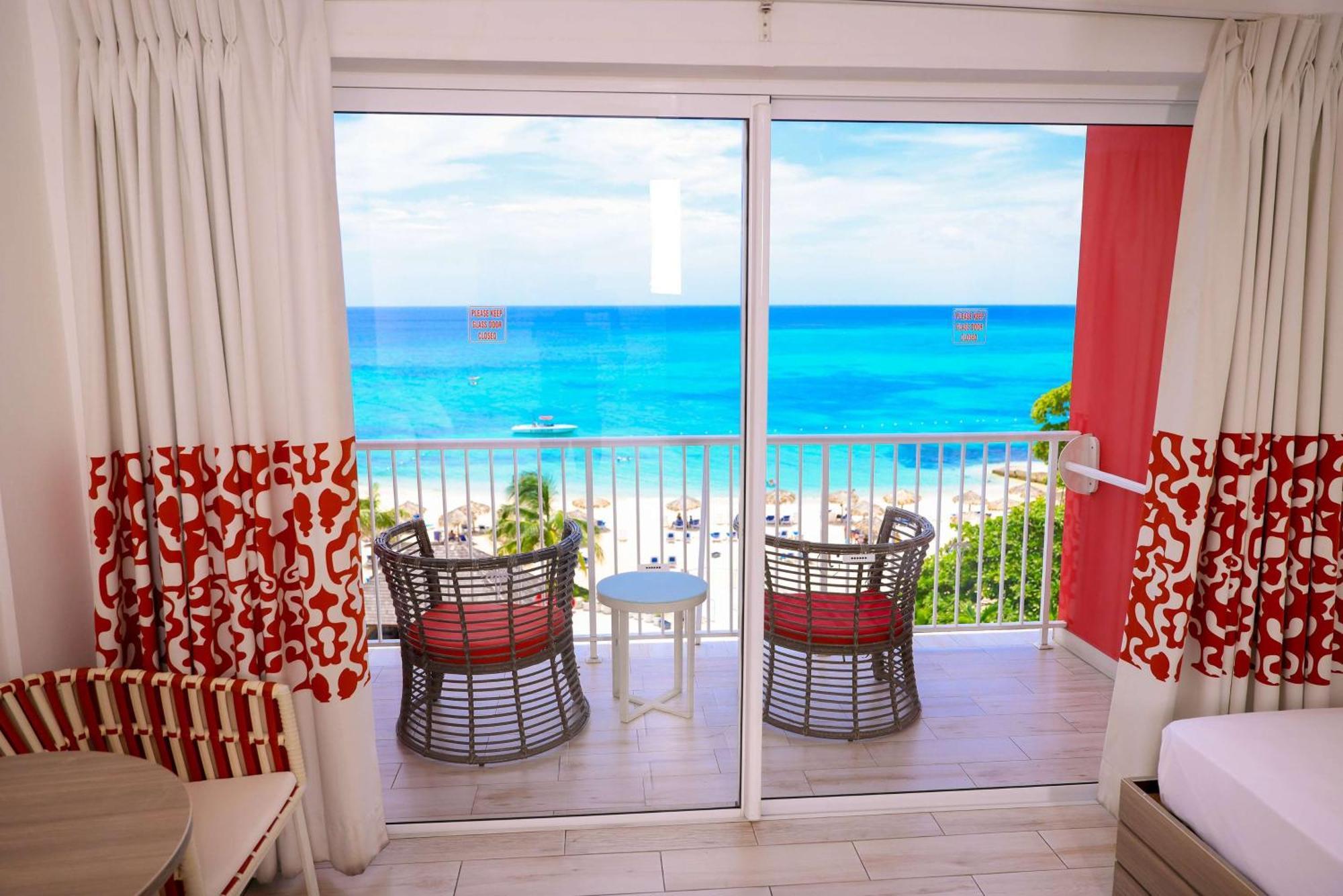 Grand Decameron Cornwall Beach, A Trademark All-Inclusive Resort Montego Bay Exterior photo